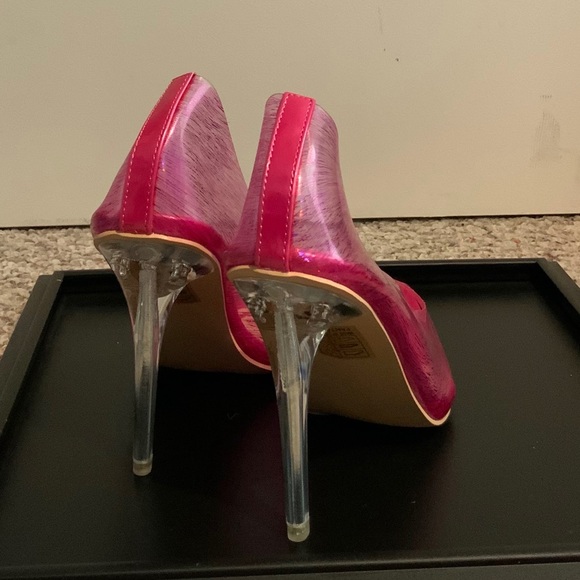 NWT FASHIONNOVA FANTASIA PINK POINTY TOE HEELS SIZE 7 - Picture 2 of 3